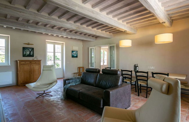 Plush Holiday Home in Cortona with Hot Tub - Foto 10