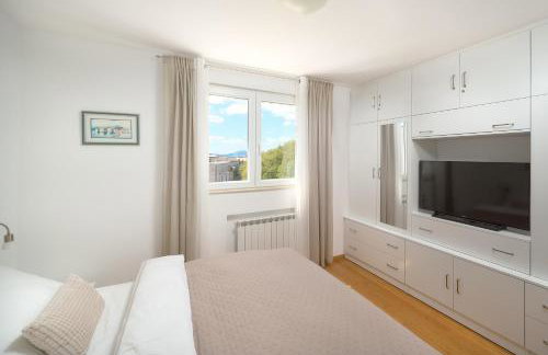Comfortable Apartment - Photo 7