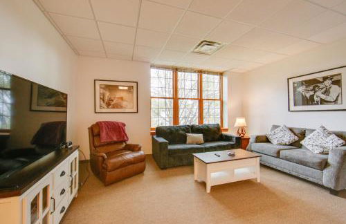 20 Mi to Dtwn Pittsburgh Pet-Friendly Apartment - Foto 4