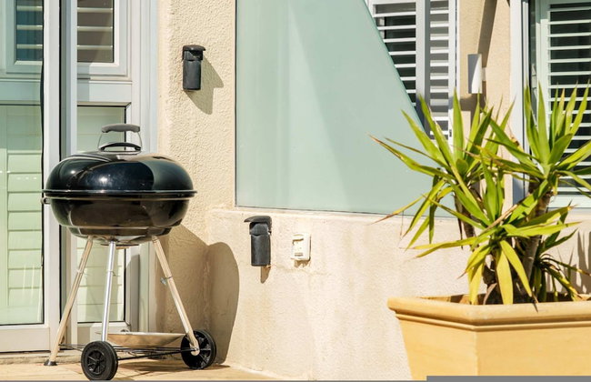 Secure Holiday Apartment w Private Pool Calico - Foto 40