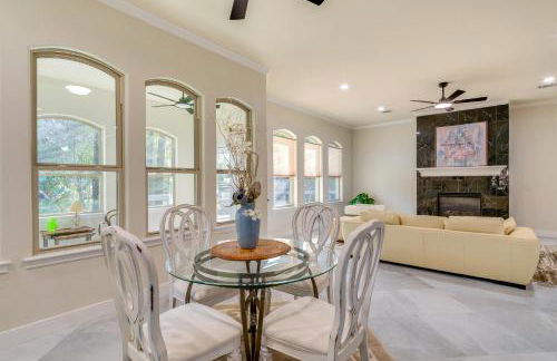 Spacious and Modern Home in Montgomery with Deck! - Foto 7