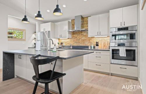 SoCo 1BR/1BA King Suite + Sunroom Porch, Near Zilker Park by Austin Vacay - Foto 6