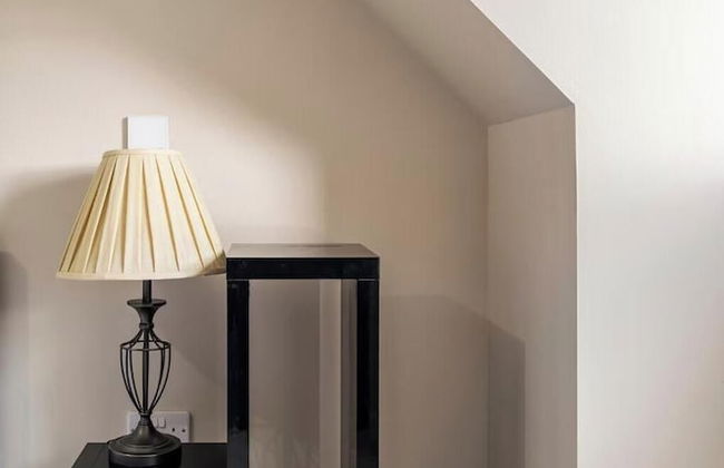 Charming 3 Bed Home in Stepps, Glasgow - Garden & Patio - Photo 54