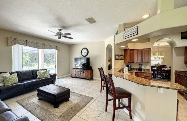 4 Bed 4 Bath With Private Pool/spa 4 Bedroom Home by RedAwning - Foto 25