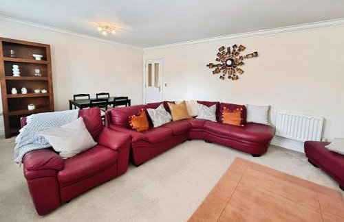 Spacious 3 bed Apt with parking near Harborne High Street - Photo 13