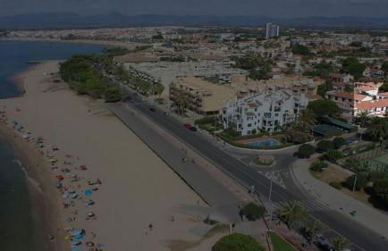 Sol Cavet con jardin Portaventura - Photo 70