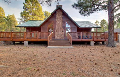 Hike, Fish and Relax Fireside! Forest Lakes Cabin - Foto 27