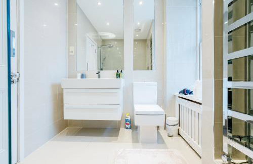 Luxury 3BRs Home, Spacious and Cozy in Victoria - Foto 22