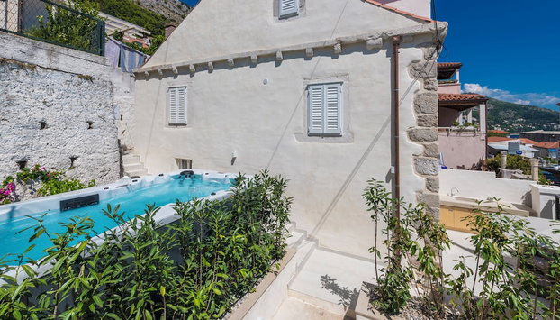 Villa Miri, superior heritage villa with swimming pool - Foto 2, Imagem principal