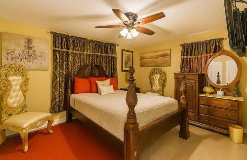 Spacious Backyard • Alfresco Dining • Pet Friendly - Foto 46