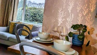 Super sunny studio with own terrace & parking - Photo 4