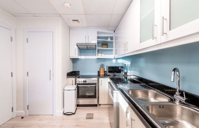 Luxury JBR - Marina View - Beach Resorts Access - Photo 20