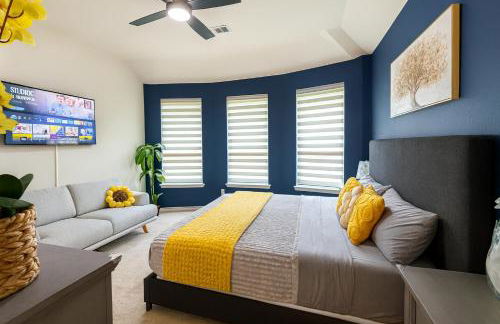 Entire Home 3BR Hidden Gem Getaway with Level 2 EV Charger, Central Location - Foto 3