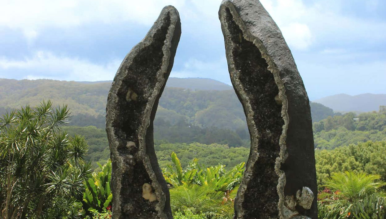 Geode em Crystal Castle & Shambhala Gardens