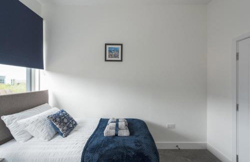 Deluxe 2 bed, 2 bathroom Milton Keynes apartment within walking distance to train station and City centre. - Foto 24
