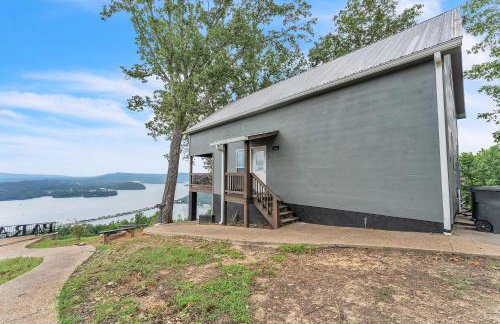 Pop & Granny's cabin with a fire pit hot tub & indoor pool - Foto 46