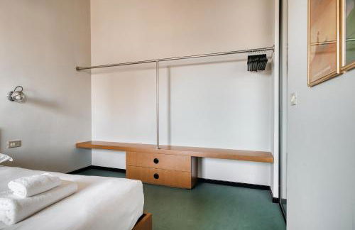 Just Urban Stays - Bilocale Retrò e di Design -10 min Duomo in tram - Foto 16