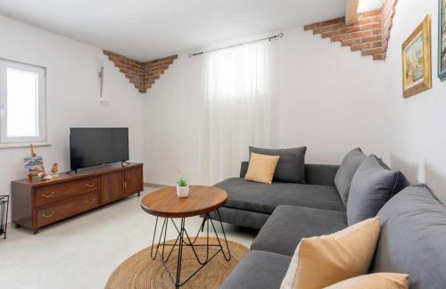 Holiday House Ivan with heated pool - Photo 44