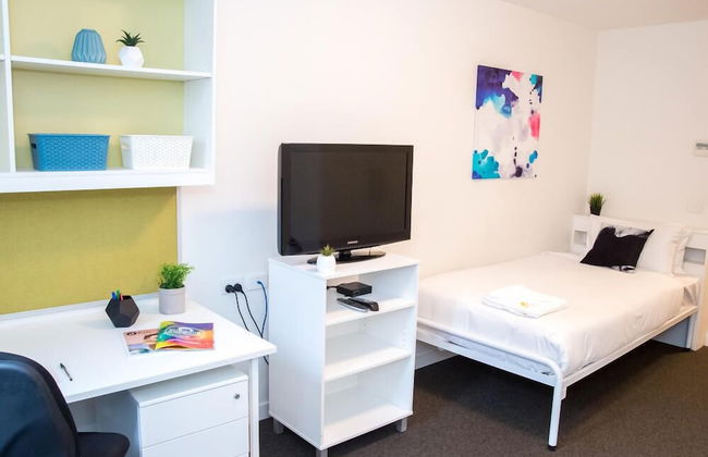 Deakin Residential Services - Foto 7