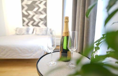 APARTIQUE ZAGREB self check in! - Foto 12