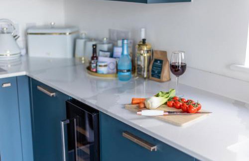 NEW! Stunning 2 Bed Beach Front Penthouse Apartment - Topaz, Compass Point - Foto 28