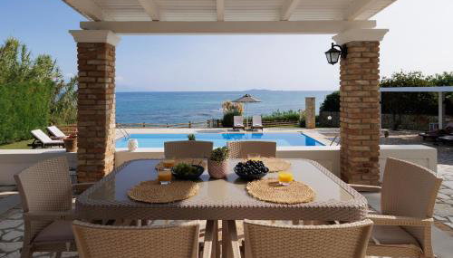 Beachfront Villa Victoras - With private beach - Foto 4