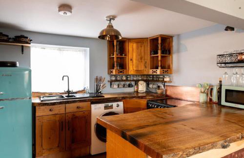 Adorable quirky country cottage - Foto 12