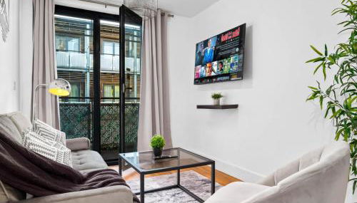 Stylish City Centre Apartment - Chinatown - Balcony - Secure Parking - Netflix 16ARC - Foto 1
