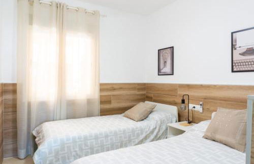 Encinas Garden Stay - Photo 7