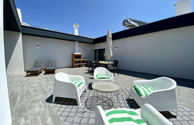 Tavira Grand Balcony With Pool by Homing - Foto 14