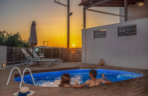 Amalia Villa with Private Pool - Photo 5