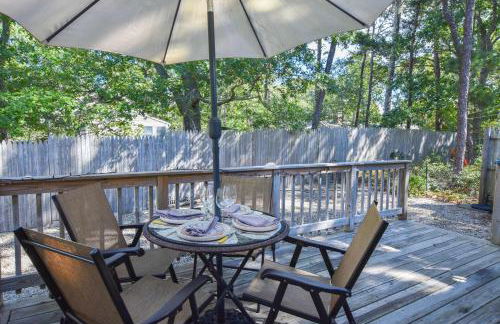 Cottage w Private Association Pool - Photo 18