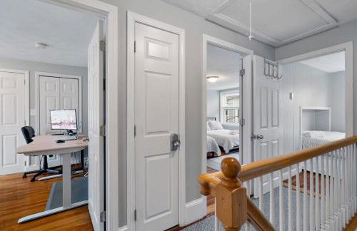 Heart of Southie - Hot Tub + Walk to Top Bars - Foto 12