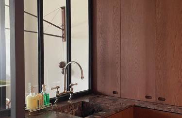 L'Atelier 35 with view of Montmartre - Photo 4
