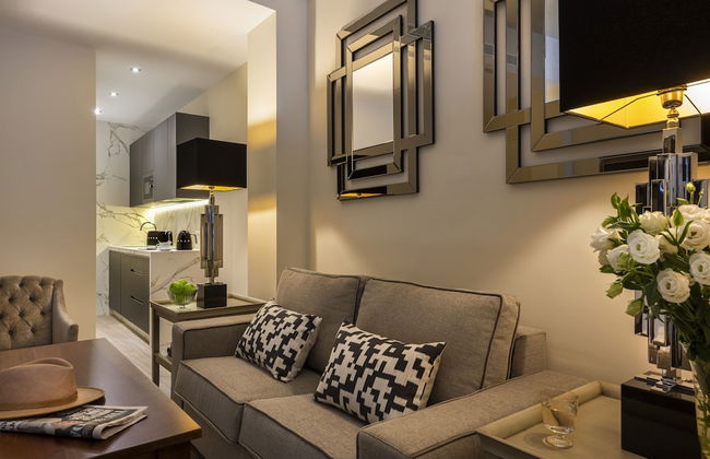 Casa de Triana Luxury Suites by Casa del Poeta - Photo 35