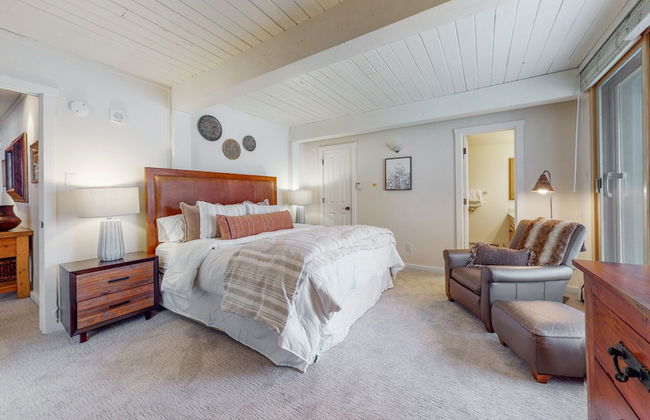 Top of the Village - Foto 17