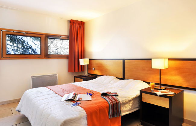 3 bedroom Apartment in Saint-Chaffrey with swimming pool and garden - Photo 25