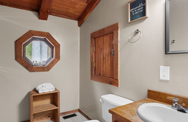 Cabin in the Trees, Hot Tub, Fire Pit - Foto 49