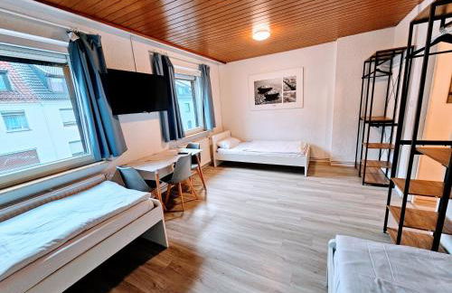 Monteurhaus mit zwei Wohnungen in Bremen-Mitte, Parkplatz & WLAN - Foto 1