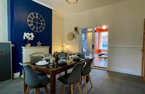 Kimberworth 4 Bedrooms House 8 Beds Close to M1 Suitable For Longer Stay - Foto 22