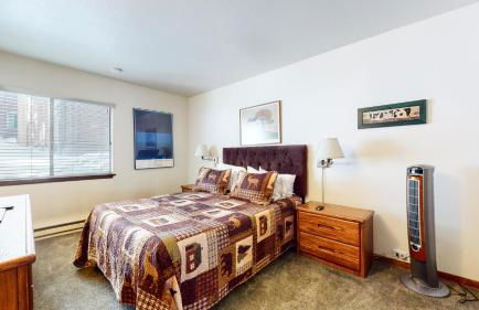 Mammoth Estates Condo - Near Village at Mammoth & Pet Friendly - Foto 17