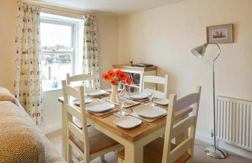 Odd Sock Cottage - Photo 6