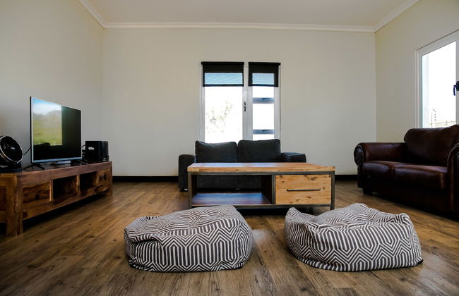 Village Lodge Paarl - Photo 24