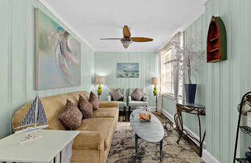 Casa Maria 1- Beachy Apt Mins Walk to Downtown - Foto 1