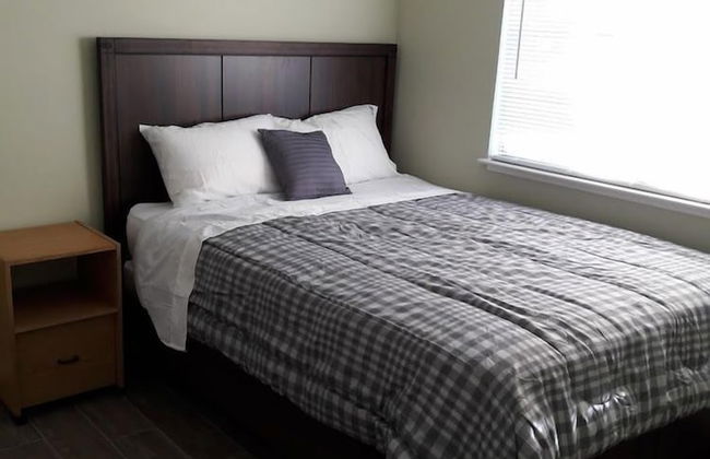 Coalinga Embassy - Photo 3