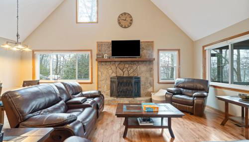 Playing Hooky - Photo 5