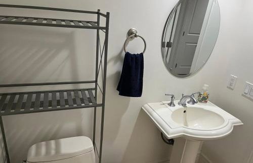 Studio City Chic Large Contemporary Condo - Foto 45