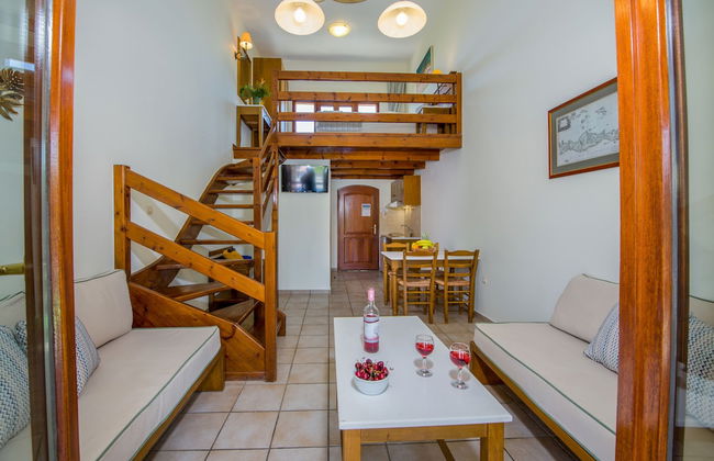 Omega Platanias - Foto 3