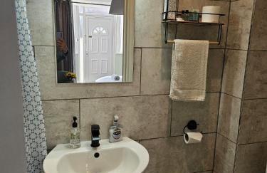 A-N-G Apartments - Parking EV 22kW by the Beach, Canoe Lake & South Parade Pier - Foto 41