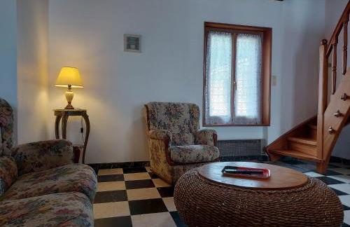 Maison spacieuse avec jardin, BBQ, table de ping-pong, proche commerces, pour 9 personnes et bébés - FR-1-581-96 - Foto 16